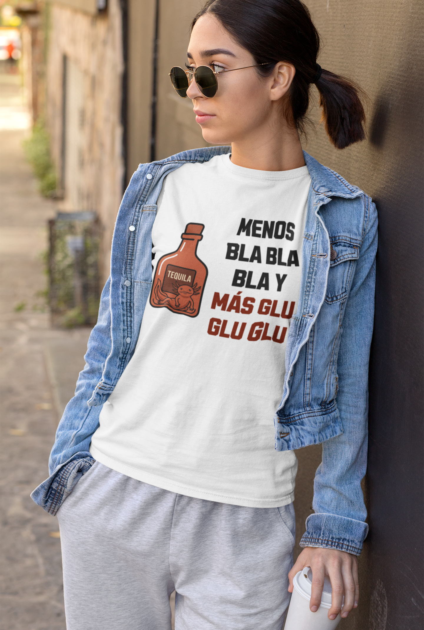 Playera Menos Bla Bla Bla y Más Glu Glu Glu