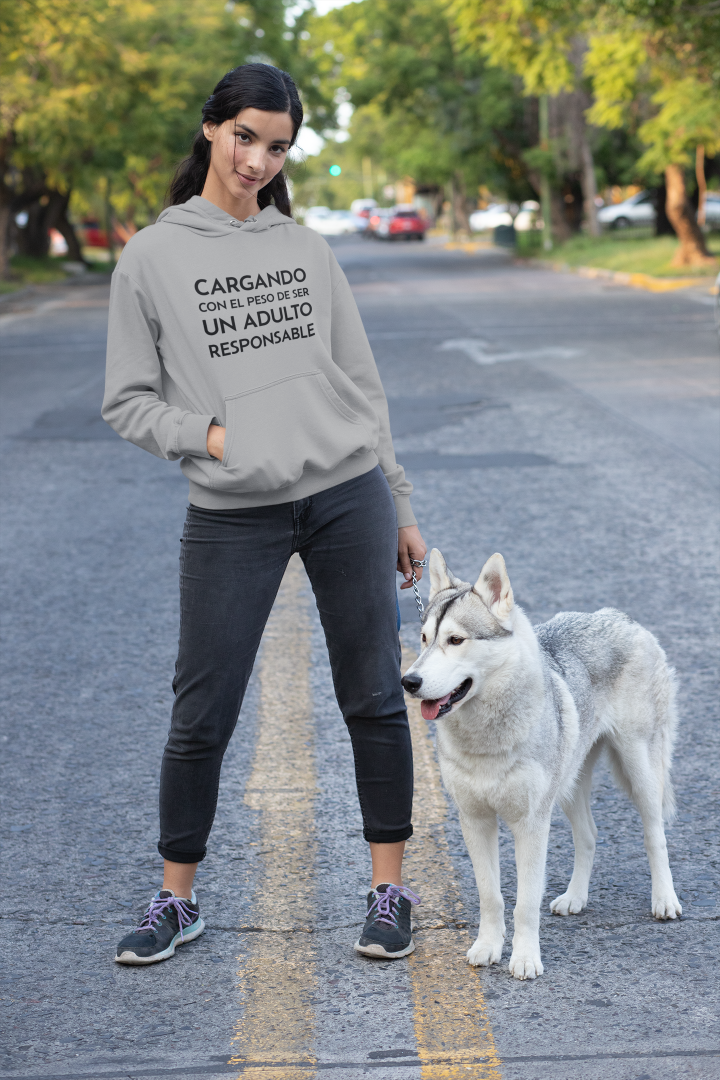 Hoodie Cargando el Peso de Ser un Adulto Responsable